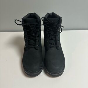 Women’s Timberland Black Heeled Boots size 7.5